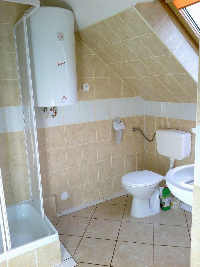 Apartamenty Wakacyjne Nad Jeziorem Juksty Mragowo Exterior photo